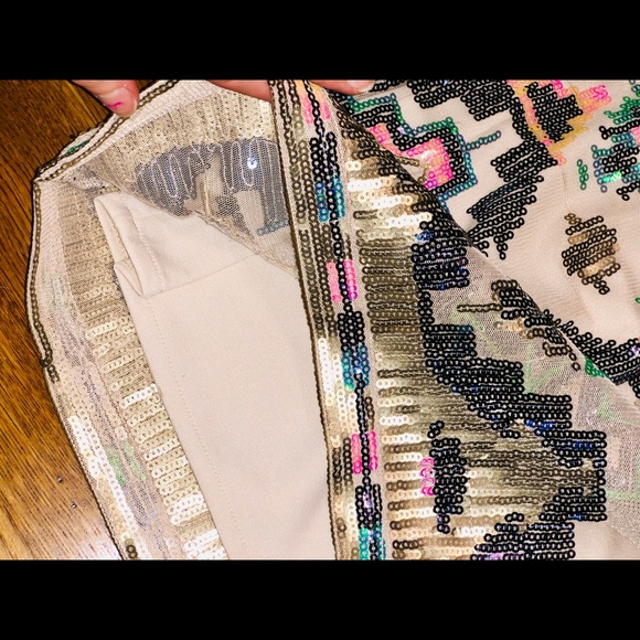 🔮 Aztec Sequin Skirt- Francesca's size Small 🔮 - Picture 3 of 11